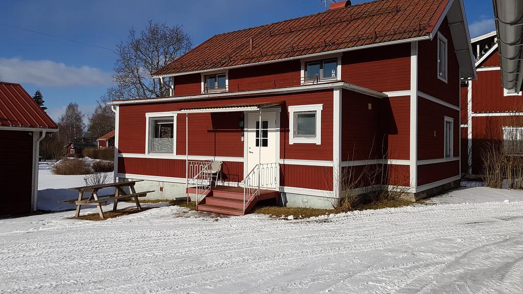 Vintergatans Bakficka Homestay Insjön Exterior foto